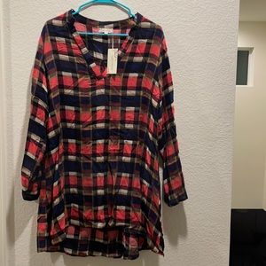 NWT Lady’s World plaid tunic